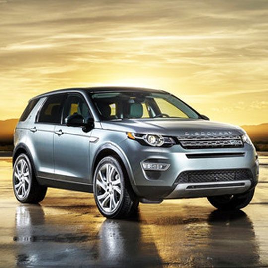 Der neue Land Rover Discovery Sport kommt Ende Februar 2015 auf den deutschen Markt. Der neue Land Rover Discovery Sport kommt Ende Februar 2015 auf den deutschen Markt.