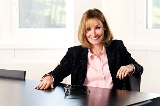 «Beide Messen sind praktisch ausgebucht und die bedeutendsten Keyplayer sind mit an Bord», Iris Sorgalla, Managing Director und Messeleiterin. «Beide Messen sind praktisch ausgebucht und die bedeutendsten Keyplayer sind mit an Bord», Iris Sorgalla, Managing Director und Messeleiterin.
