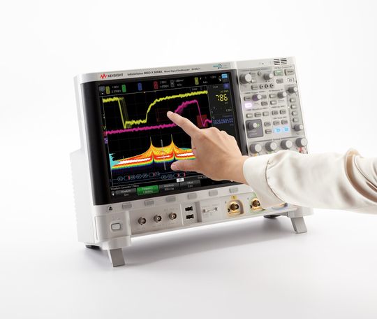 Angepasst: Ein Digital-Oszilloskop muss ständig den sich verändernden Anforderungen gerecht werden. Die Serie InfiniiVision 6000 X ist ein Beispiel für Innovation bei Digitaloszilloskopen. Angepasst: Ein Digital-Oszilloskop muss ständig den sich verändernden Anforderungen gerecht werden. Die Serie InfiniiVision 6000 X ist ein Beispiel für Innovation bei Digitaloszilloskopen.