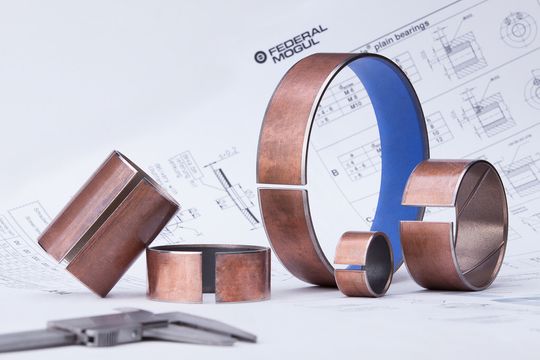 Federal-Mogul Powertrain hat eine neue bleifreie Variante des erfolgreichen deva.bm-Gleitlagerwerkstoffs entwickelt. Federal-Mogul Powertrain hat eine neue bleifreie Variante des erfolgreichen deva.bm-Gleitlagerwerkstoffs entwickelt.