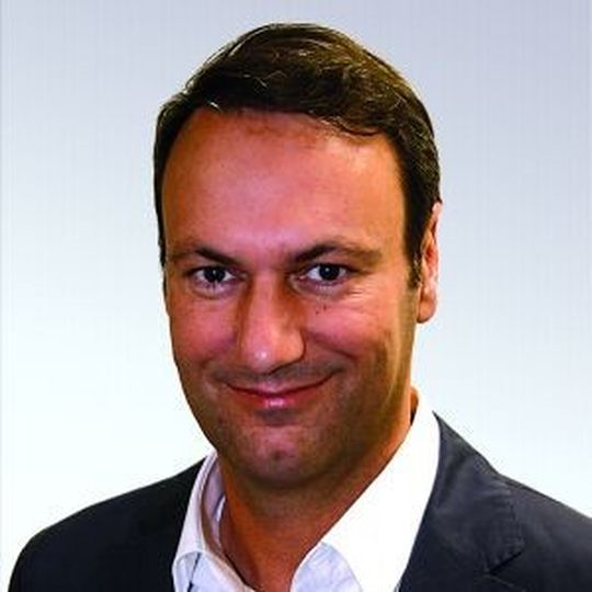 Dr. Oliver Moosmayer hat die Mehrheit der Anteile an Paaschburg & Wunderlich übernommen. Dr. Oliver Moosmayer hat die Mehrheit der Anteile an Paaschburg & Wunderlich übernommen.