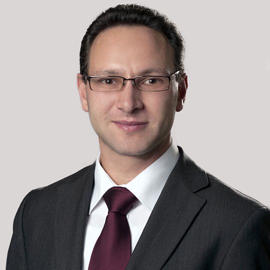 „Zusammen mit Jebsen Automotive Technik bündeln wir unsere Stärken, um unsere Geschäftstätigkeit in China voranzutreiben“, sagt Pavel Gilman, Director Corporate Strategy bei tedrive Steering. „Zusammen mit Jebsen Automotive Technik bündeln wir unsere Stärken, um unsere Geschäftstätigkeit in China voranzutreiben“, sagt Pavel Gilman, Director Corporate Strategy bei tedrive Steering.