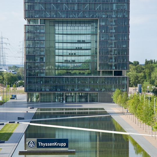 ThyssenKrupp Presta Camshafts wurde mit dem Purchasing Supplier Award 2014 von der Volvo Group ausgezeichnet. ThyssenKrupp Presta Camshafts wurde mit dem Purchasing Supplier Award 2014 von der Volvo Group ausgezeichnet.
