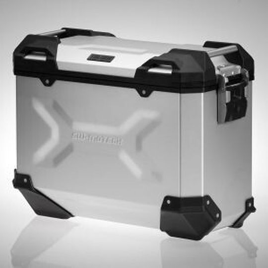 Der „Trax-Adventure“-Koffer aus Aluminium ist ab Frühjahr 2015 erhältlich. Der „Trax-Adventure“-Koffer aus Aluminium ist ab Frühjahr 2015 erhältlich.
