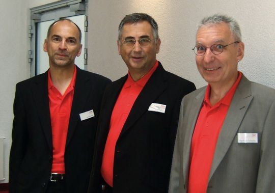 Die drei Gründer und Gesellschafter der MEN Mikro Elektronik GmbH (v.l.n.r.): Werner Witt, Udo Fuchs (Kaufmännischer GF) und Manfred Schmitz (Technischer GF) Die drei Gründer und Gesellschafter der MEN Mikro Elektronik GmbH (v.l.n.r.): Werner Witt, Udo Fuchs (Kaufmännischer GF) und Manfred Schmitz (Technischer GF)