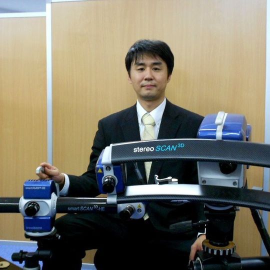 Hisashi Sawa, ein langjähriger Experte in der Scanner-Technologie, leitet das neue Aicon-Büro in Yokohama Hisashi Sawa, ein langjähriger Experte in der Scanner-Technologie, leitet das neue Aicon-Büro in Yokohama