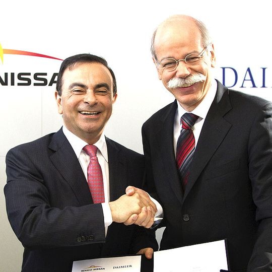 Renault-Nissan-Chef Carlos Ghosn (li.) und Daimler-Boss Dieter Zetsche haben ihre Konzerne in den letzten Jahren zusammengeführt. Renault-Nissan-Chef Carlos Ghosn (li.) und Daimler-Boss Dieter Zetsche haben ihre Konzerne in den letzten Jahren zusammengeführt.