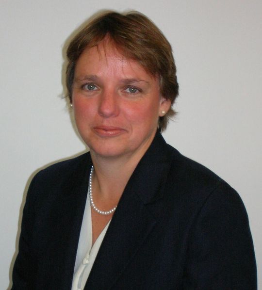 „Wir sind die einzigen Anbieter, die in einer echten Partnerschaft zusammenarbeiten, um die gestellten Anforderungen zu erfüllen“ so Anne-Marie Walters, Global Marketing Director bei Bentley Industrial Process & Operations. „Wir sind die einzigen Anbieter, die in einer echten Partnerschaft zusammenarbeiten, um die gestellten Anforderungen zu erfüllen“ so Anne-Marie Walters, Global Marketing Director bei Bentley Industrial Process & Operations.