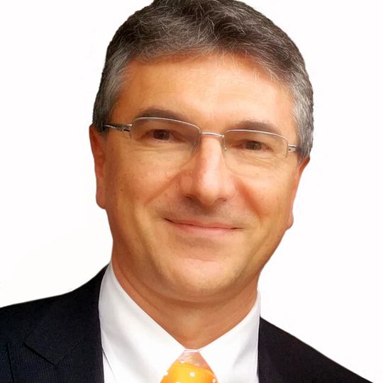 Eugeniy Neytchev ist ab 1. Oktober 2014 Chief Technical Officer bei der Olsa Group. Eugeniy Neytchev ist ab 1. Oktober 2014 Chief Technical Officer bei der Olsa Group.
