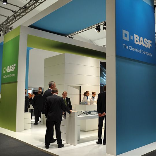 Auch dieses Jahr ist BASF wieder auf der IZB. Am Stand 2203 in Halle 2 informieren BASF-Experten interessierte Fachbesucher über Produkte und Technologien für Leichtbau, Elektromobilität, Design und Umwelt. Auch dieses Jahr ist BASF wieder auf der IZB. Am Stand 2203 in Halle 2 informieren BASF-Experten interessierte Fachbesucher über Produkte und Technologien für Leichtbau, Elektromobilität, Design und Umwelt.