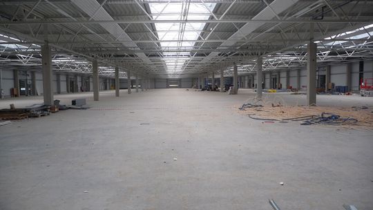 Noch ist der IT-Raum des Leverdy-rechenzentrums leer. Doch schon bald sollen hier sensible Kundendaten besonders sicher lagern. Noch ist der IT-Raum des Leverdy-rechenzentrums leer. Doch schon bald sollen hier sensible Kundendaten besonders sicher lagern.