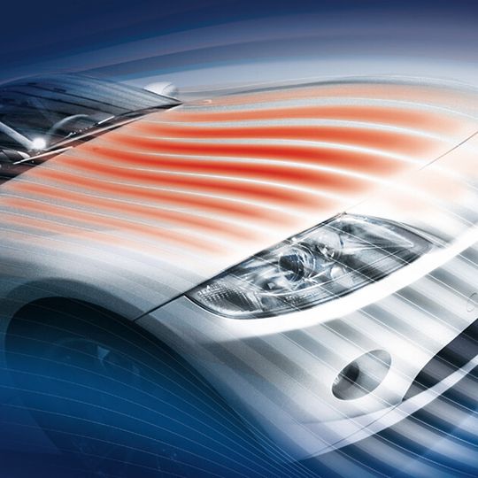 Röchling Automotives Thermodynamikkonzept kombiniert Motorkapselung und Luftklappensystem. Röchling Automotives Thermodynamikkonzept kombiniert Motorkapselung und Luftklappensystem.