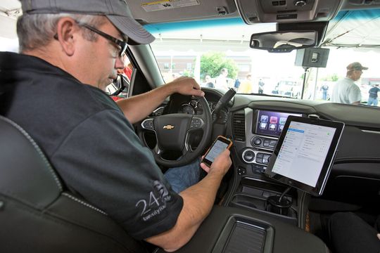 Gut vernetzt: Gerade im Automotive-Bereich geht Bluetooth mittlerweile weit über reine Audio-Anwendungen hinaus. Gut vernetzt: Gerade im Automotive-Bereich geht Bluetooth mittlerweile weit über reine Audio-Anwendungen hinaus.