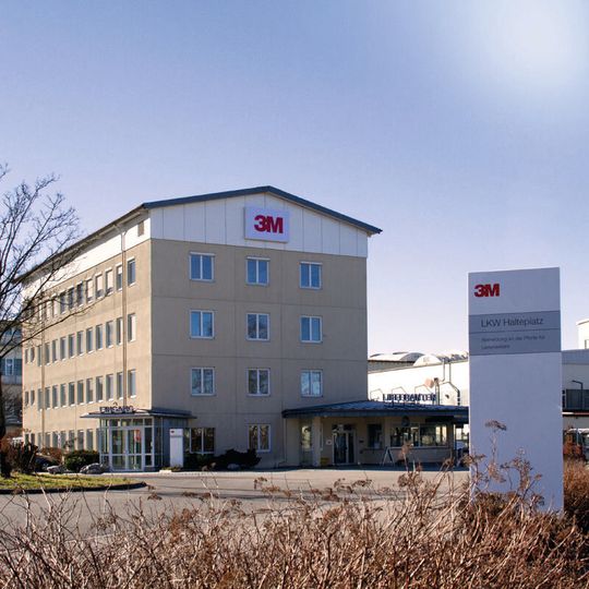 Die ESK Ceramics GmbH & Co. KG, Anbieter von Hochleistungskeramik mit Sitz in Kempten, wird voraussichtlich zum 1.1.2015 Tochtergesellschaft der 3M Deutschland GmbH. Die ESK Ceramics GmbH & Co. KG, Anbieter von Hochleistungskeramik mit Sitz in Kempten, wird voraussichtlich zum 1.1.2015 Tochtergesellschaft der 3M Deutschland GmbH.