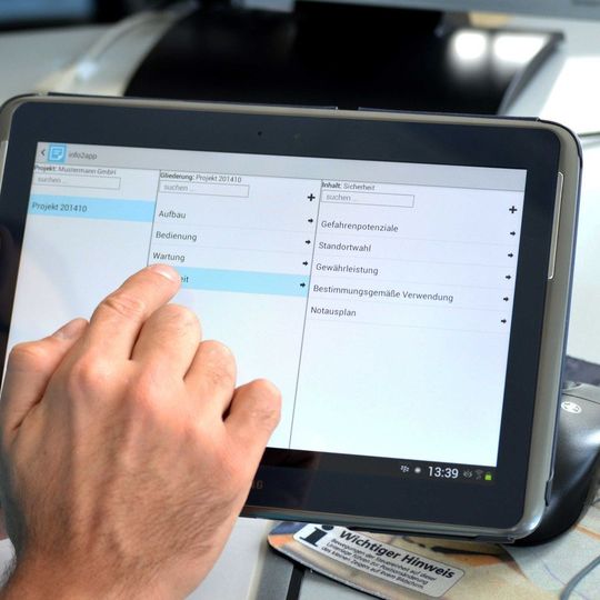 Mit einer neuen App vereinfacht die GDS-Gruppe den Workflow in der Technischen Dokumentation jetzt deutlich: Anstelle von Notizblock, Kamera, Laptop und Co. benötigen Technische Redakteure für die Informationsrecherche nur noch ein Smartphone oder ein Tablet Mit einer neuen App vereinfacht die GDS-Gruppe den Workflow in der Technischen Dokumentation jetzt deutlich: Anstelle von Notizblock, Kamera, Laptop und Co. benötigen Technische Redakteure für die Informationsrecherche nur noch ein Smartphone oder ein Tablet