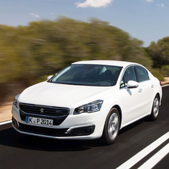 Weltpremiere in Paris: Der neue Peugeot 508 ist seit dem 11. Oktober auch in Deutschland zu haben. Weltpremiere in Paris: Der neue Peugeot 508 ist seit dem 11. Oktober auch in Deutschland zu haben.