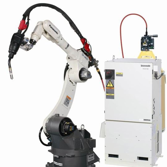 Mit der Tawers Technologie können Schweißspritzer vermieden werden, indem der Aluminiumdraht aktiv während des Schweißprozesses zurückgezogen wird. Mit der Tawers Technologie können Schweißspritzer vermieden werden, indem der Aluminiumdraht aktiv während des Schweißprozesses zurückgezogen wird.