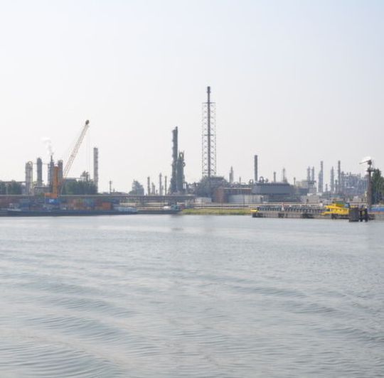Antwerp is Europe's third biggest harbour and a mjor chemical hub. Antwerp is Europe's third biggest harbour and a mjor chemical hub.