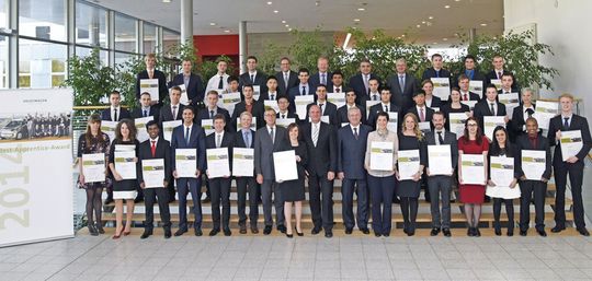 „Best Apprentice Award 2014“: VW hat seine weltweit besten Azubis ausgezeichnet. Der Preis geht in diesem Jahr an insgesamt 43 Nachwuchsfachkräfte aus 18 Ländern. Unter den Preisträgern sind auch 17 Auszubildende aus Deutschland.