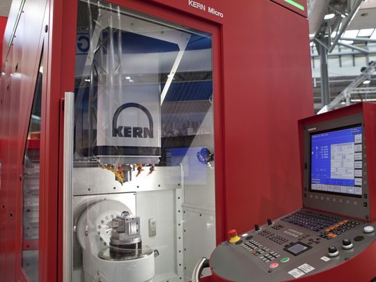 Bild: Die Kompakte Produktionsmaschine Bild: Die Kompakte Produktionsmaschine