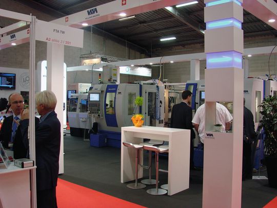 Certains exposants ont vendu des machines durant le salon. Certains exposants ont vendu des machines durant le salon.