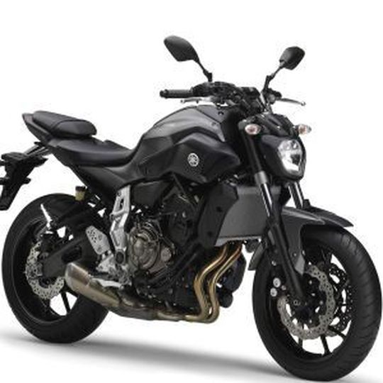Rückrufaktion bei der Yamaha MT-07: Grund dafür ist ein möglicher Kurzschluss, der durch Einklemmen des Super-Plus-Kabels auftreten kann. Rückrufaktion bei der Yamaha MT-07: Grund dafür ist ein möglicher Kurzschluss, der durch Einklemmen des Super-Plus-Kabels auftreten kann.