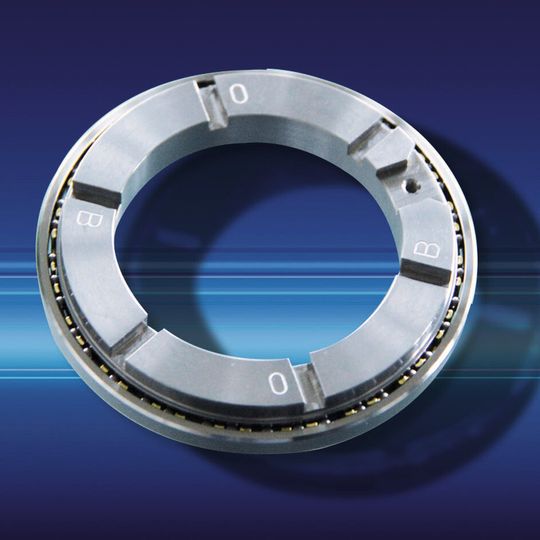 Zu den leicht montierbaren Value Added Products auf der Basis von Dünnringlagern zählen unter anderem die applikationsspezifischen Lagersysteme für Röntgenblenden.