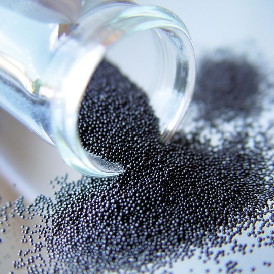 Adsorbenzien, die aus synthetischen Rohstoffen hergestellt werden, haben gegenüber herkömmlicher Pulveraktivkohle einige Vorteilen. Adsorbenzien, die aus synthetischen Rohstoffen hergestellt werden, haben gegenüber herkömmlicher Pulveraktivkohle einige Vorteilen.