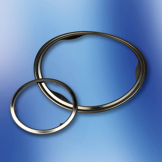 Die Dichtung wird aus einem Metall mit hohem Nickelgehalt hergestellt und wird mit einer hochwarmfesten HTA legierung versehen. Die Dichtung wird aus einem Metall mit hohem Nickelgehalt hergestellt und wird mit einer hochwarmfesten HTA legierung versehen.