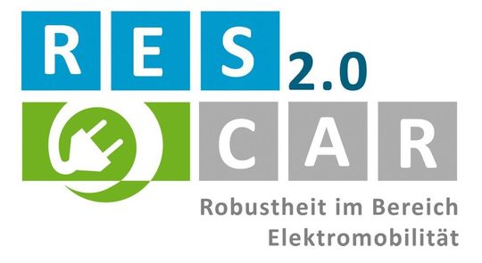 Durch das Forschungsprojekt „RESCAR 2.0“ können sich Zuverlässigkeit und Belastbarkeit elektronischer Systeme im Elektroauto verbessern und Steuergeräte der Zukunft vier Mal langlebiger werden. Durch das Forschungsprojekt „RESCAR 2.0“ können sich Zuverlässigkeit und Belastbarkeit elektronischer Systeme im Elektroauto verbessern und Steuergeräte der Zukunft vier Mal langlebiger werden.