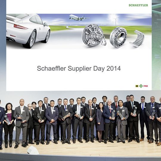 Schaeffler hat seine 14 weltweit besten Lieferanten für Produktionsmaterial mit dem Schaeffler-Lieferantenpreis ausgezeichnet. Schaeffler hat seine 14 weltweit besten Lieferanten für Produktionsmaterial mit dem Schaeffler-Lieferantenpreis ausgezeichnet.