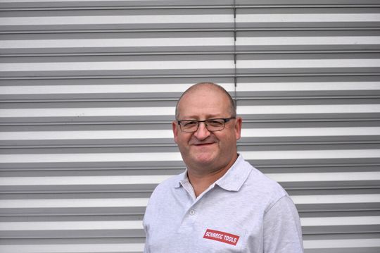 «Immer wieder glaubt man: Wow, das ist es jetzt, um kurze Zeit später festzustellen, dass wieder die nächste Verbesserung an die Türe klopft.»Jean-Paul Schnegg, Geschäftsführer Schnegg Tools AG «Immer wieder glaubt man: Wow, das ist es jetzt, um kurze Zeit später festzustellen, dass wieder die nächste Verbesserung an die Türe klopft.»Jean-Paul Schnegg, Geschäftsführer Schnegg Tools AG
