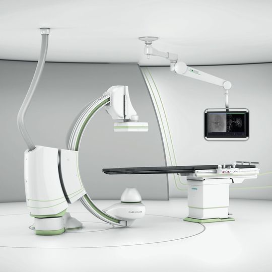 Der HMA Lift 551 ist mit einer kardanischen Aufhängung am Kopflager ausgestattet. Diese besondere Form der Aufhängung ermöglicht ein Ausweichen der angehängten Last in alle Richtungen.