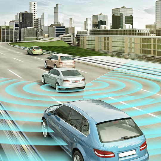 Der Mittelbereichsradarsensor für die Heckanwendung (MRR rear) von Bosch ermöglicht einen permanenten Schulterblick. Er erkennt andere Verkehrsteilnehmer im toten Winkel und unterstützt beim sicheren Spurwechsel. Der Mittelbereichsradarsensor für die Heckanwendung (MRR rear) von Bosch ermöglicht einen permanenten Schulterblick. Er erkennt andere Verkehrsteilnehmer im toten Winkel und unterstützt beim sicheren Spurwechsel.