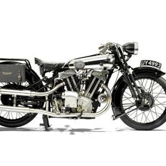 Rekord möglich: Brough Superior SS 100 AGS. Rekord möglich: Brough Superior SS 100 AGS.