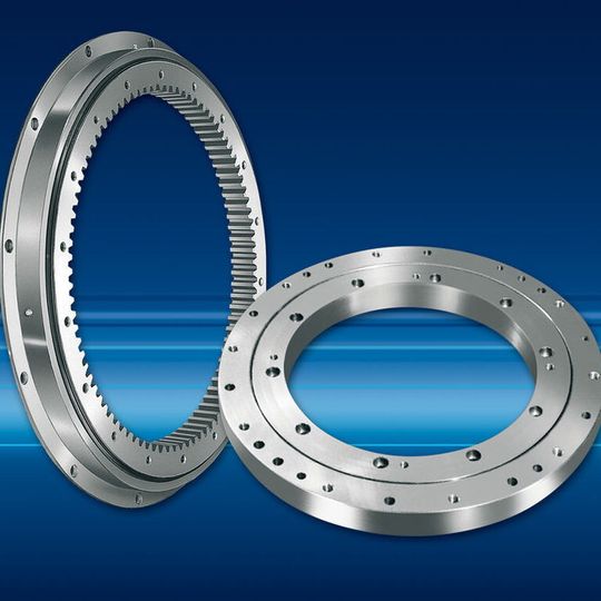 In den eigenen Produktionsstätten in Eschweiler werden Kugeldrehverbindungen mit Außendurchmessern bis 1200 mm gefertigt