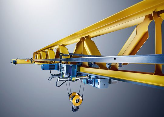 Mit dem Demag V-Profilkran hat Terex Material Handling einen Kran speziell für den sensiblen Lastentransport entwickelt. Mit dem Demag V-Profilkran hat Terex Material Handling einen Kran speziell für den sensiblen Lastentransport entwickelt.