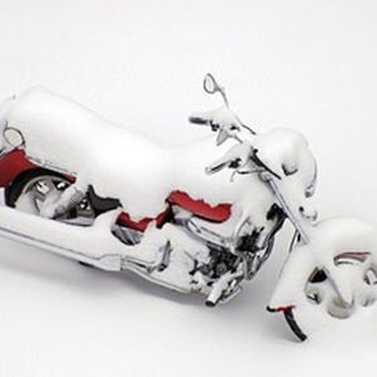 Nicht eiskalt überraschen lassen: Schon jetzt an den Winterschlaf des Motorrads denken. Nicht eiskalt überraschen lassen: Schon jetzt an den Winterschlaf des Motorrads denken.