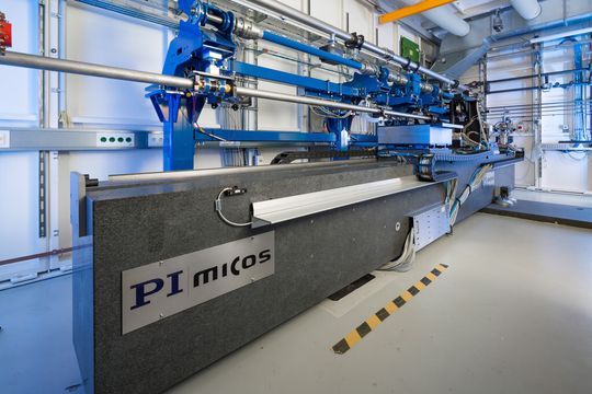 Am Speicherring Petra III am DESY in Hamburg betreibt das Helmholtz-Zentrum Geesthacht die Imaging Beamline P05 mit zwei experimentellen Stationen, eine für Mikrotomografie, eine für Nanotomografie. Gezeigt ist hier der experimentelle Aufbau der Nanotomographie. Am Speicherring Petra III am DESY in Hamburg betreibt das Helmholtz-Zentrum Geesthacht die Imaging Beamline P05 mit zwei experimentellen Stationen, eine für Mikrotomografie, eine für Nanotomografie. Gezeigt ist hier der experimentelle Aufbau der Nanotomographie.