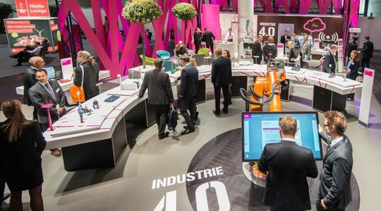 Nicht nur auf großen Industriemessen wie der Hannover Messe, sondern auch auf kleineren Veranstaltungen stehen B2B-Unternehmen vor der Herausforderung, ihre Leads effizient zu verarbeiten. Leaderfassungs-Tools ermöglichen es, schnell auf neue Kontakte zu reagieren. Nicht nur auf großen Industriemessen wie der Hannover Messe, sondern auch auf kleineren Veranstaltungen stehen B2B-Unternehmen vor der Herausforderung, ihre Leads effizient zu verarbeiten. Leaderfassungs-Tools ermöglichen es, schnell auf neue Kontakte zu reagieren.