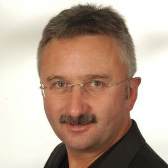 Reinhard Schneider ist der neue PR- und Marketingleiter von Mefo Sport. Reinhard Schneider ist der neue PR- und Marketingleiter von Mefo Sport.