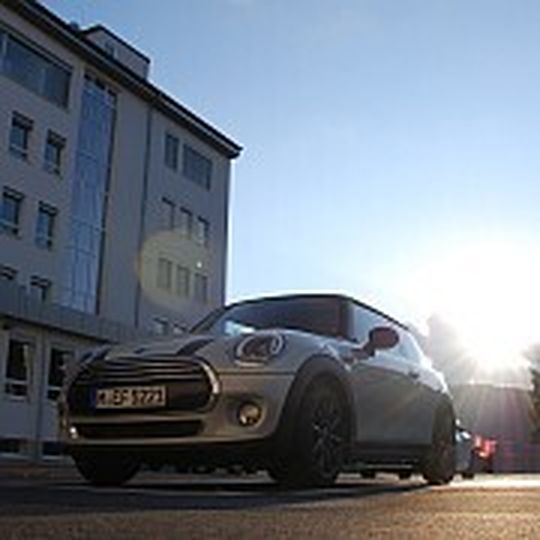 Neu und doch ganz der Alte: Mini Cooper 2014. Neu und doch ganz der Alte: Mini Cooper 2014.
