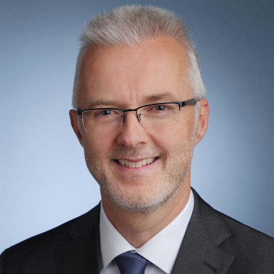 Michael Jochem koordiniert bei Bosch Rexroth die internationalen Aktivitäten rund um die Maschinensicherheit: "„Wir beobachten seit Jahren, dass weltweit die Regulierung der Maschinensicherheit zunimmt“