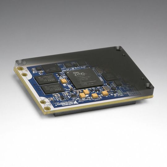 Werkzeuge und Systeme müssen um Intelligenz erweitert werden, um den Produktionsprozess zu vereinfachen. Durch das System-on-Module (SoM) von NI kann Airbus schnell Prototypen dieser intelligenten Tools unter Einbezug des Systemdesign-Ansatzes von NI erstellen. Werkzeuge und Systeme müssen um Intelligenz erweitert werden, um den Produktionsprozess zu vereinfachen. Durch das System-on-Module (SoM) von NI kann Airbus schnell Prototypen dieser intelligenten Tools unter Einbezug des Systemdesign-Ansatzes von NI erstellen.