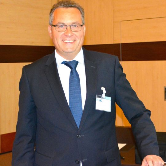 Dr. Carsten Brockmann berichtete über den Antrag des Vecco-Konsortiums zur Chrom(VI)-Autorisierung.