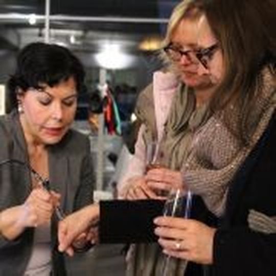 Ausgefallene Events wie der Mädelsabend zählen zu den Highlights des Autohauses Köpper. Ausgefallene Events wie der Mädelsabend zählen zu den Highlights des Autohauses Köpper.