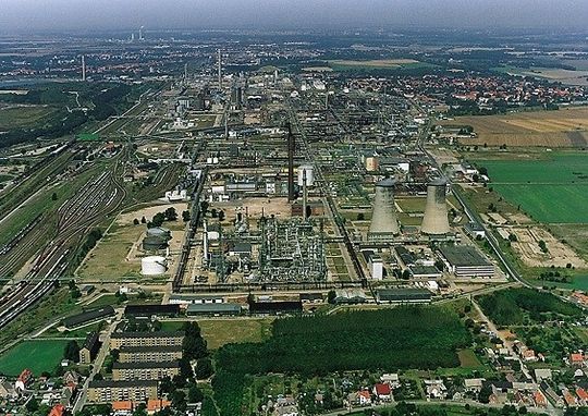 Shell baut Produktionsanlage für Katalysatoren in Leuna aus