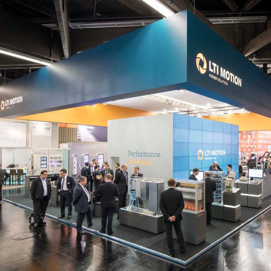 Mit dem neuen Markenauftritt stellte sich LTI Motion auf der SPS IPC Drives 2014 in Nürnberg vor. Mit dem neuen Markenauftritt stellte sich LTI Motion auf der SPS IPC Drives 2014 in Nürnberg vor.