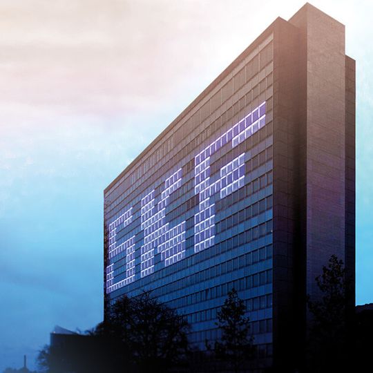 SKF hat seinen Hauptsitz in Schweinfurt umfassend saniert. Der Zulieerer investierte rund zehn Millionen Euro in seinen Hauptsitz. SKF hat seinen Hauptsitz in Schweinfurt umfassend saniert. Der Zulieerer investierte rund zehn Millionen Euro in seinen Hauptsitz.
