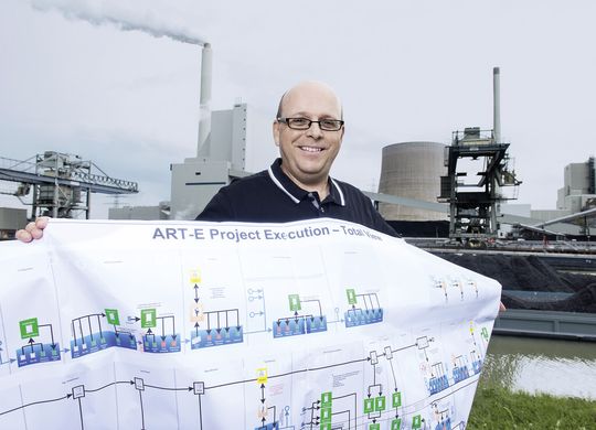 Dr. Klaus Wendelberger hat die Leittechnik auf Knopfdruck entwickelt.